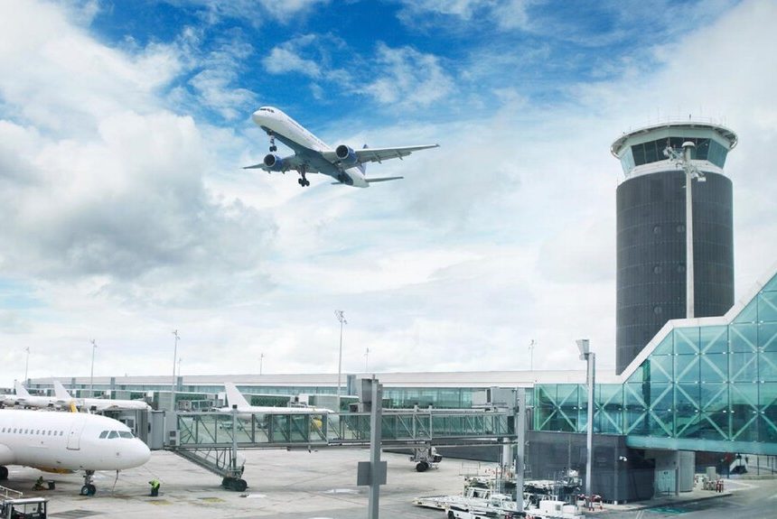 El aeropuerto de El Prat está lleno de aparcacoches fantasma, y son un verdadero problema: los Mossos ya han blindado la zona
